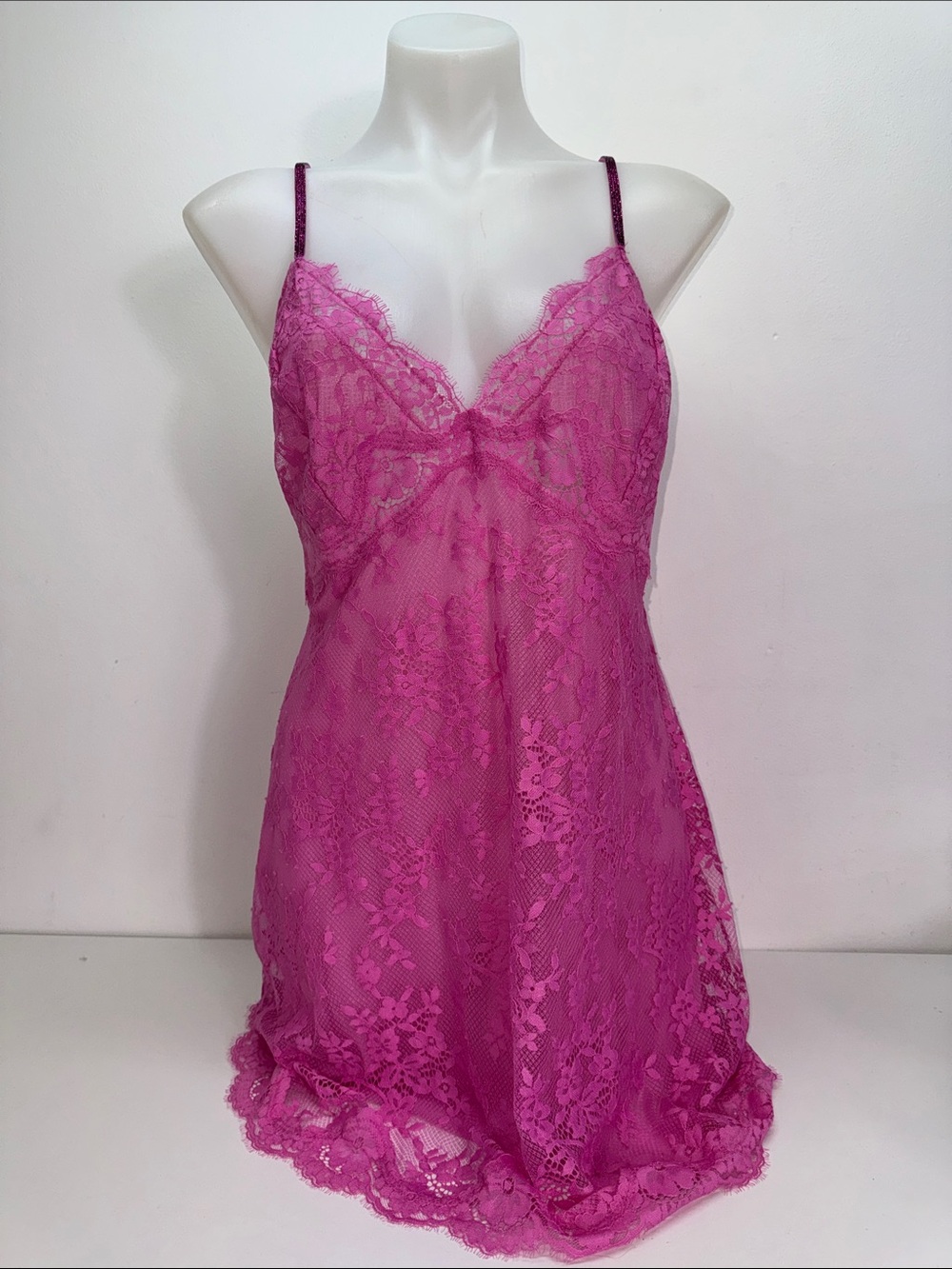 Victoria's Secret Fuchsia Lace Chemise Slip with Scalloped Trim Sz XL NWT